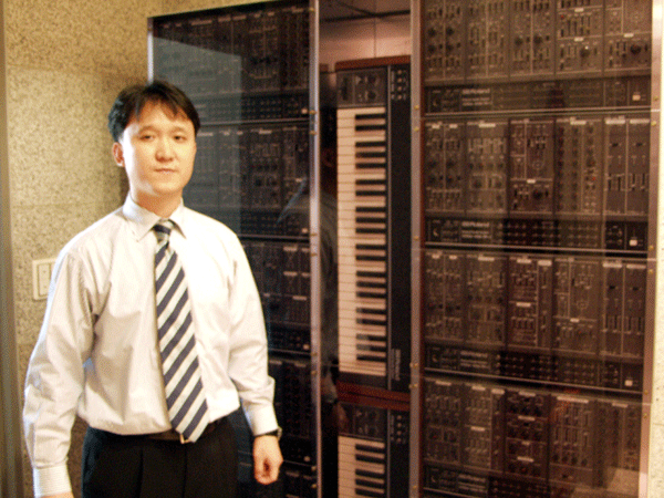 빈티지 신서사이저와 함께...